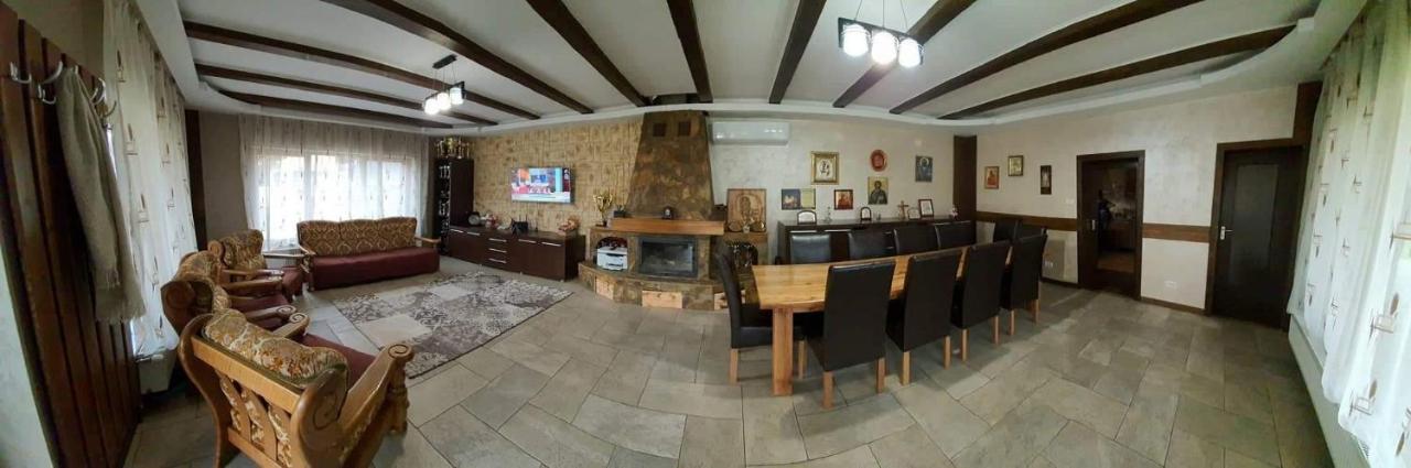 Pensiunea Raiul Muntilor Sebiş Zewnętrze zdjęcie